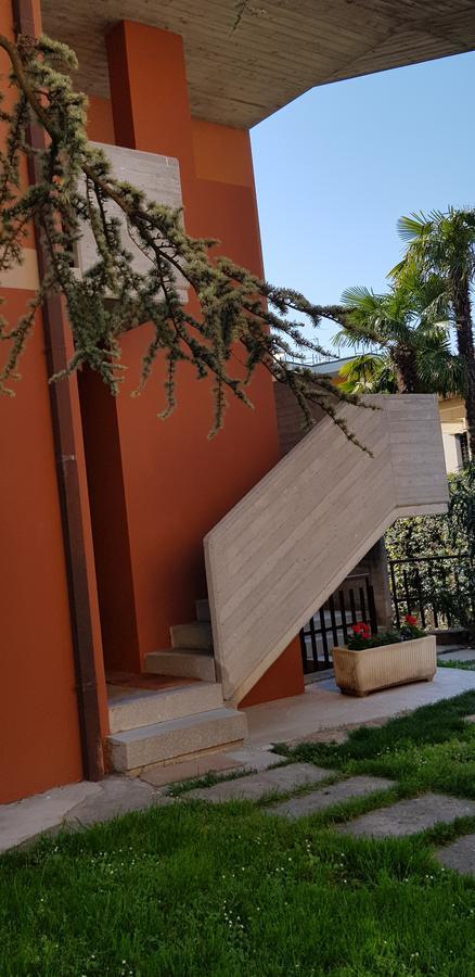 La Casa Di Rivo Hotel Desenzano del Garda Exterior photo